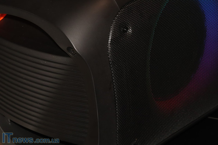 REAL-EL_X-795_portable_acoustics